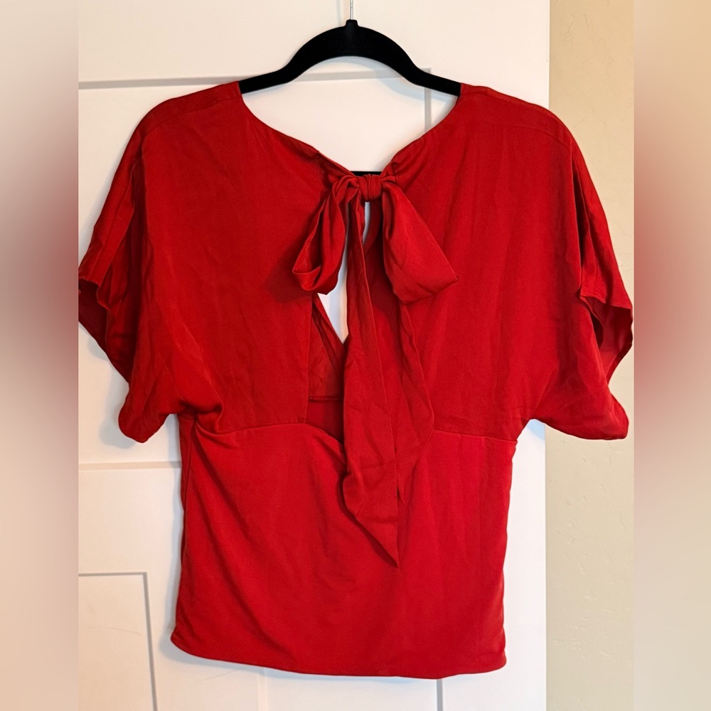 Banana Republic V-Neck Top Open Back Tie Blouse Tee - Rust Red Medium